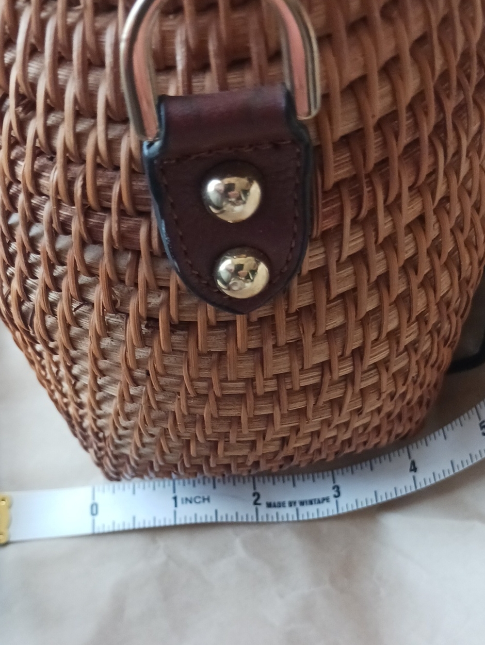 Italian Woven Basket-Bag Leather Top Handles And Adjustable Cross-body Strap. - Picture 9 of 12